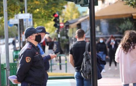 Lehtesohen masat anti-covid ne vend: Nga sot shtyhet ora policore